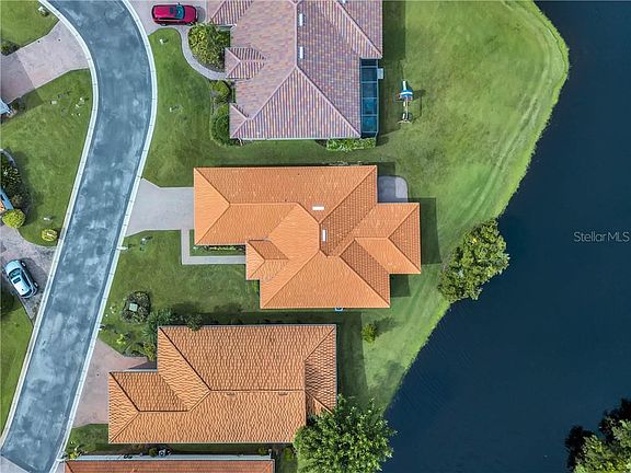 2nd image of 3026 Richmond Dr