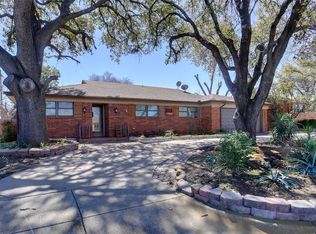 6720 Corona Dr, North Richland Hills, TX 76180