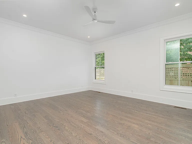 909B Gale Ln — Photo 14