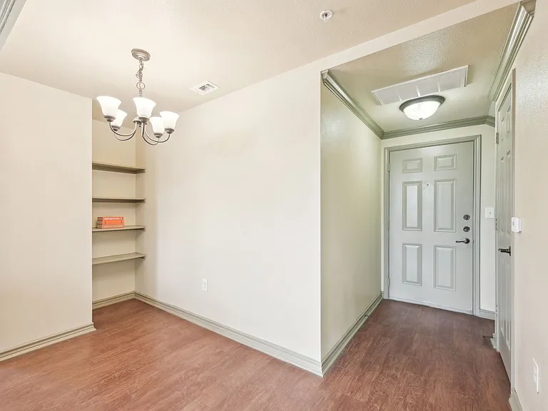 2101 Church Street — Photo 102