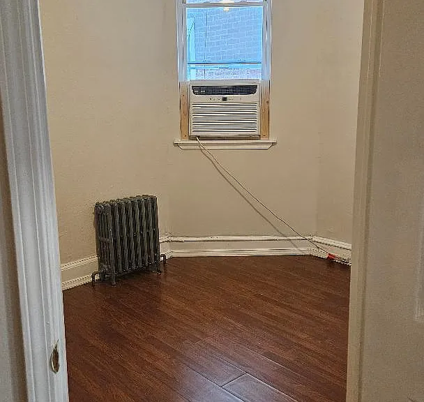 4936 Locust St — Photo 8