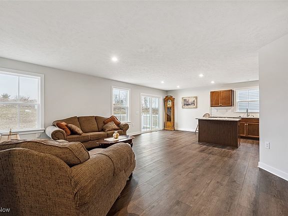4th image of 3128 Cottage Cove Dr