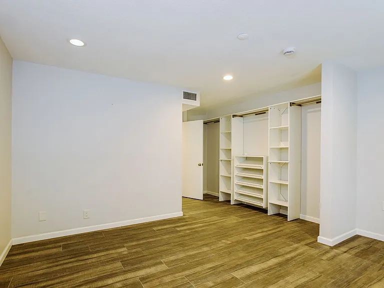 23250 Orange Ave #1 — Photo 9
