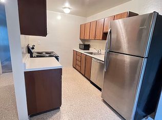 2004 SW 152nd St #6, Seattle, WA 98166