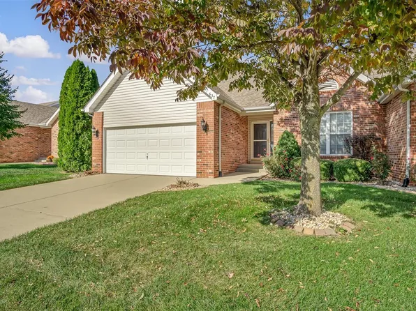 637 Ember Crest Dr, Fairview Heights, IL 62208
