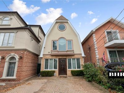 179 Norfolk St, Brooklyn, NY, 11235