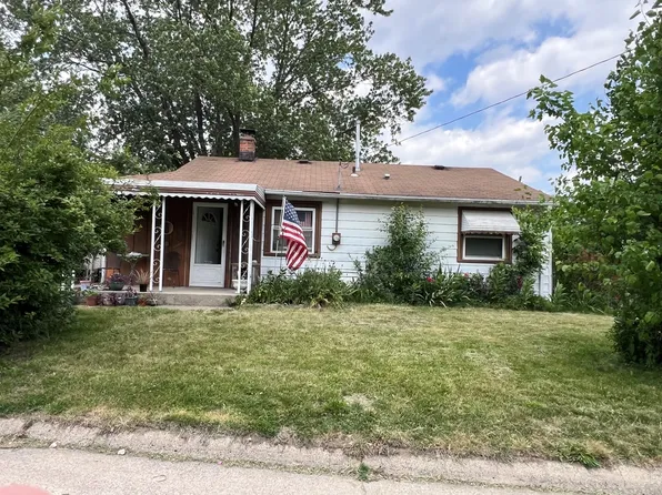 33804 Calumet Ct, Westland, MI 48186