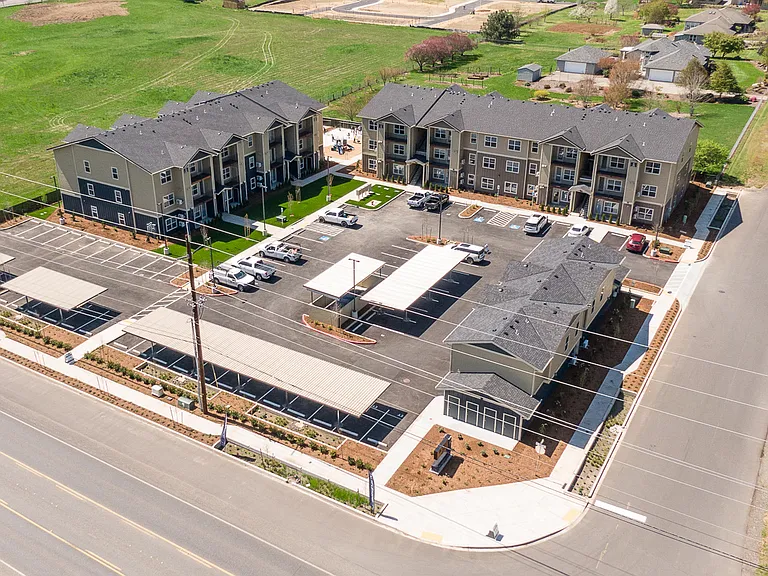 The Jax Apartments — Photo 20