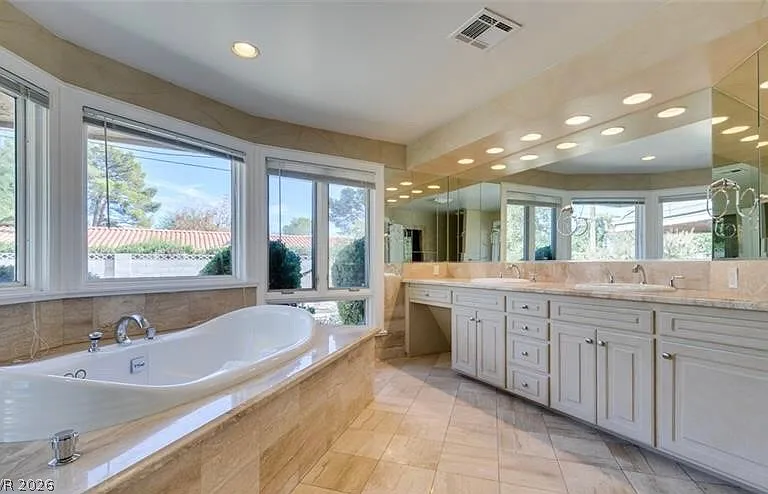 7258 Loma Alta Cir — Photo 36