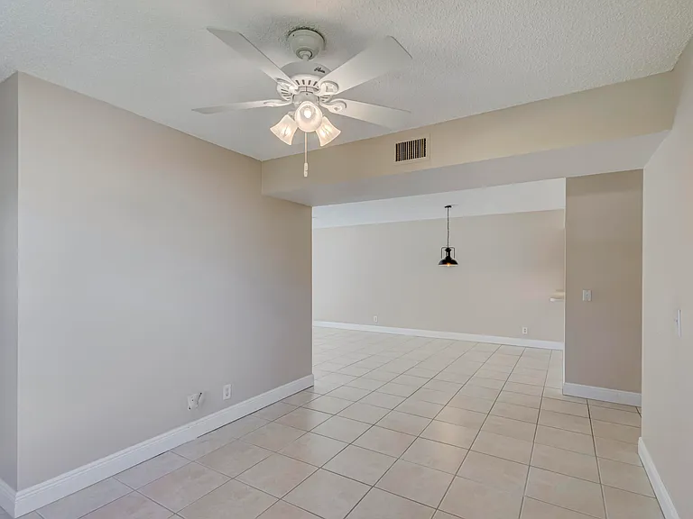 601 Sabal Ridge Cir #A — Photo 23