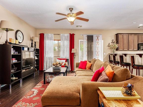 4th image of 8857 W Dahlia Dr
