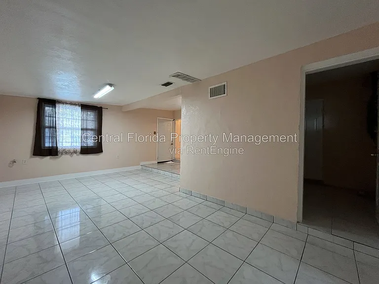 2521 Kingsland Ave — Photo 4