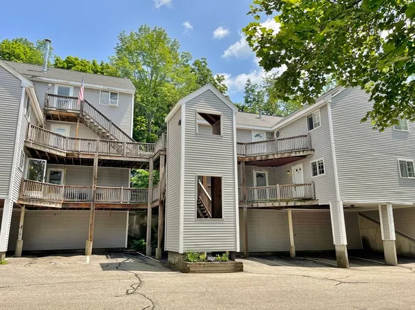 98 Henry Law Ave APT 12, Dover, NH 03820