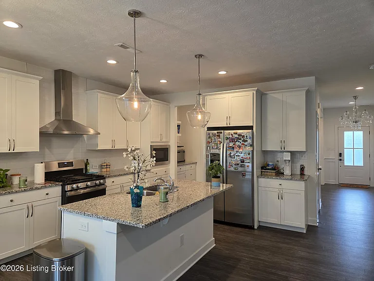 10325 Truman Way — Photo 9