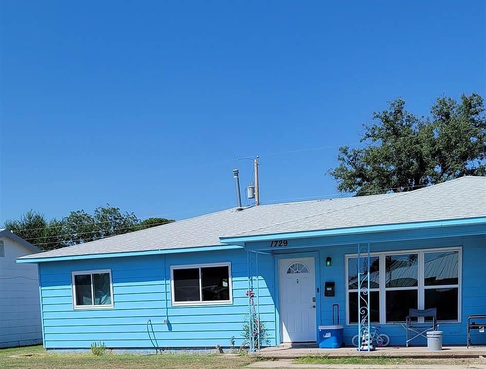 1st image of 1729 N Brazos Ave