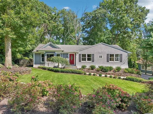 5 Somerset Lane, East Setauket, NY 11733