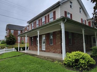 2077 Division Hwy, New Holland, PA 17557