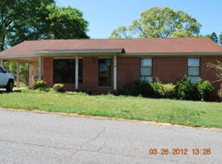 252 Cedar Hills Dr, Dadeville, AL 36853