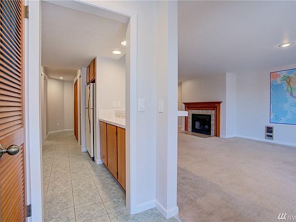 4th image of 9920 NE 119th St APT 209