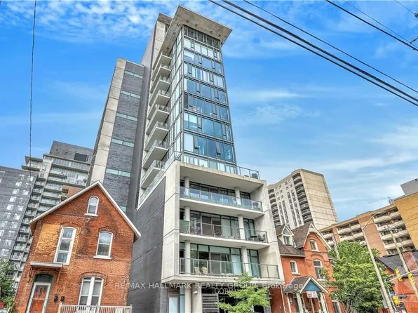 224 Lyon St N, Ottawa, ON