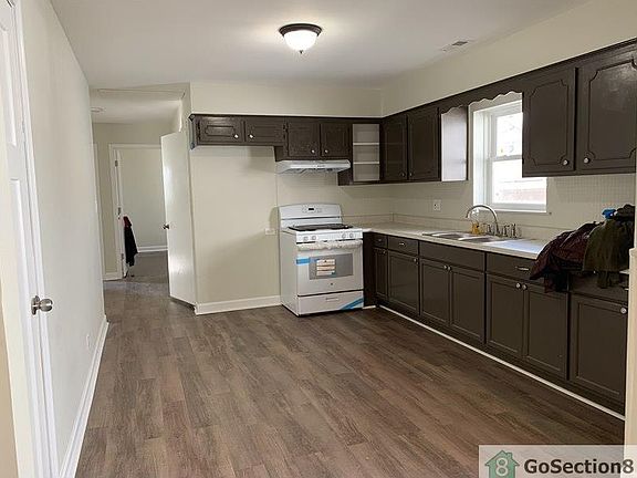4th image of 2128 N Mulligan Ave #1
