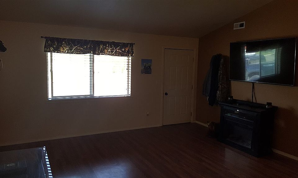 1st image of 4781 Thrush Ln