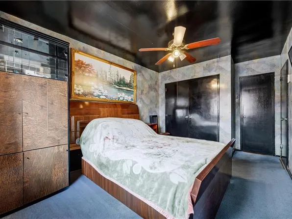 2666 Brown Street image 21 of 37