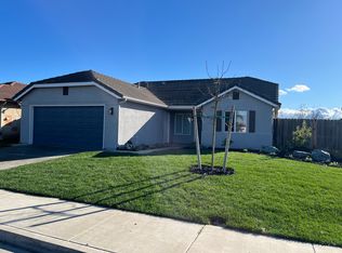 1644 Great Basin Dr, Newman, CA 95360