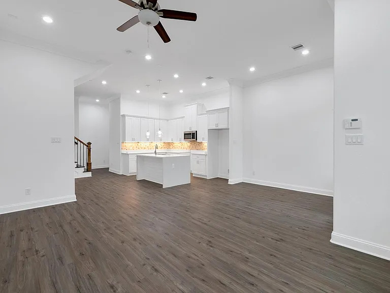 7315 Iwo Jima Rd #B — Photo 10