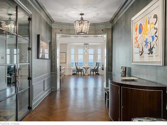 4th image of 1430 N Lake Shore Dr #18
