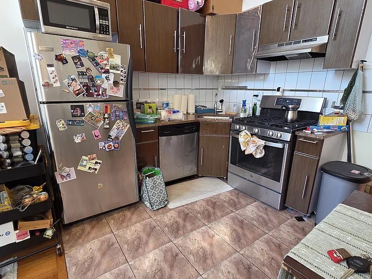 190 22nd St #2B — Photo 2