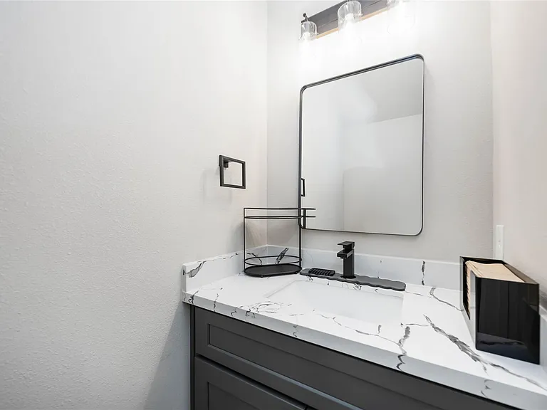 2409 Dolly Wright St #B — Photo 12