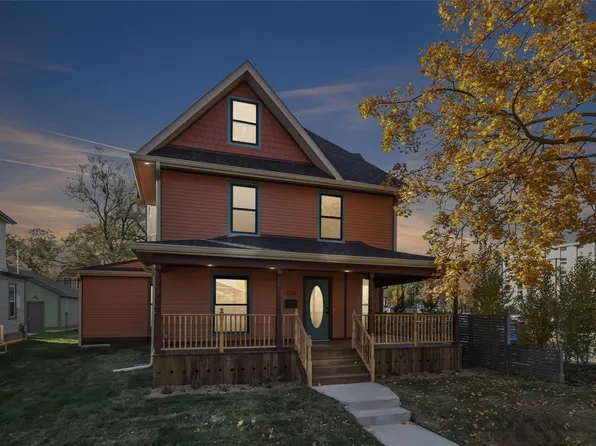 1136 26th St, Des Moines, IA 50311