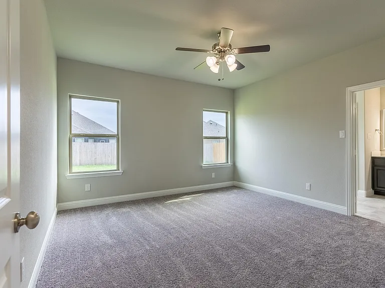 7814 Willow Ct — Photo 6
