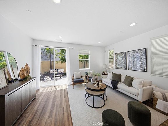 3rd image of 385 N Avelina Way