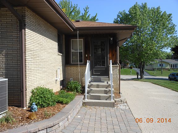4th image of 1729 Elm Ave