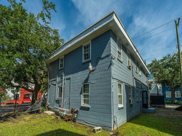 charleston-south-carolina-440949264 picture