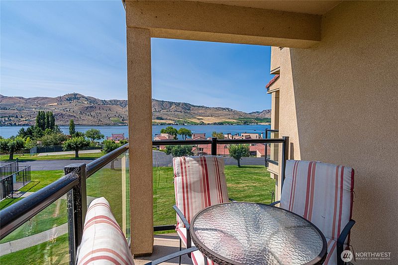 5th image of 100 Lake Chelan Shores #17-11
