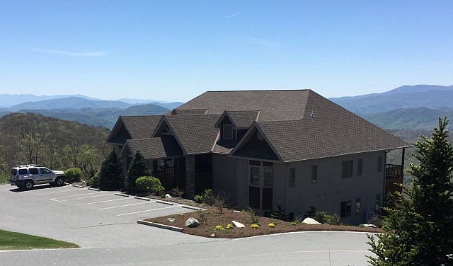 1st image of 698 Craggy Pointe 21b