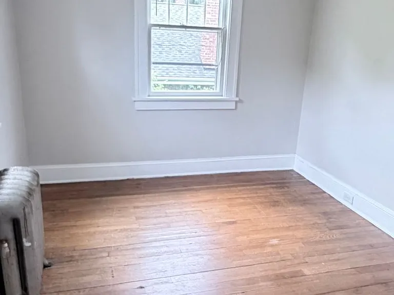 8 Salem Ave — Photo 13