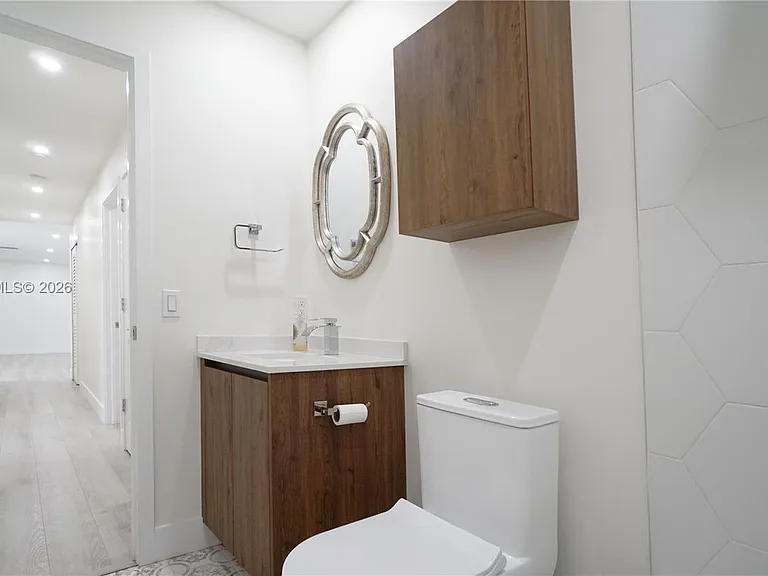 255 Grant Dr — Photo 14