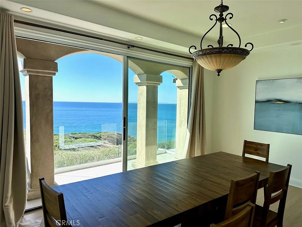 3 bed, 2.5 bath, 3092 sqft, $10,000 — Photo 3