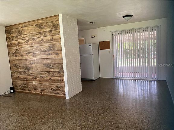 5th image of 6200 SE 118th Pl