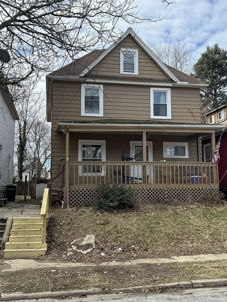 222 Poplar St photo 1