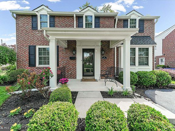 3rd image of 9 Pickwick Ln
