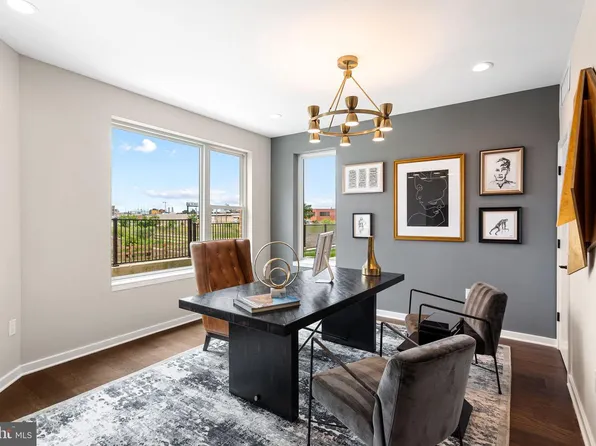 3031 Bridgeview Walk, Philadelphia, PA 19125