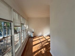 125 SW 1st Ave #127, Hallandale, FL 33009