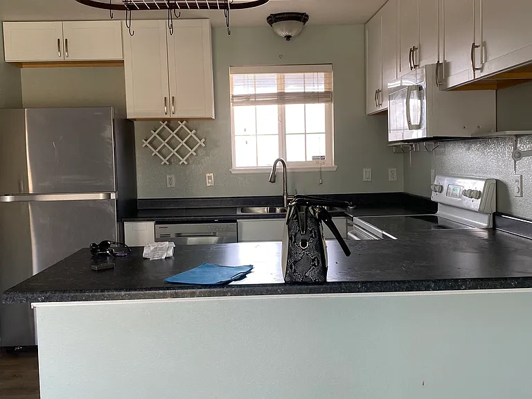 1110 Lords Hill Dr — Photo 18
