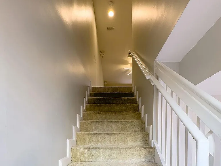 2322 Vintage Dr — Photo 17