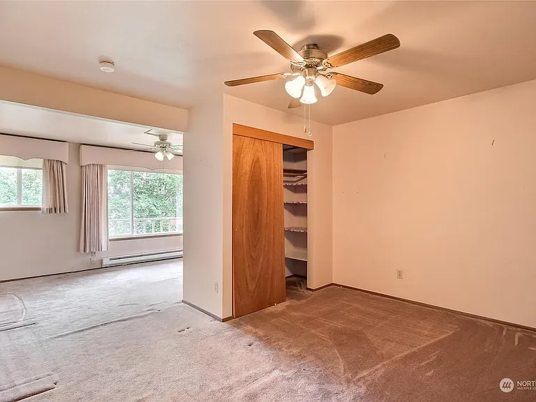 3527 Shattuck Ave S — Photo 8